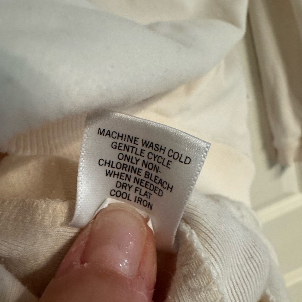 Banana Republic Luxe Cream Pullover, Small - Picture 8 of 9